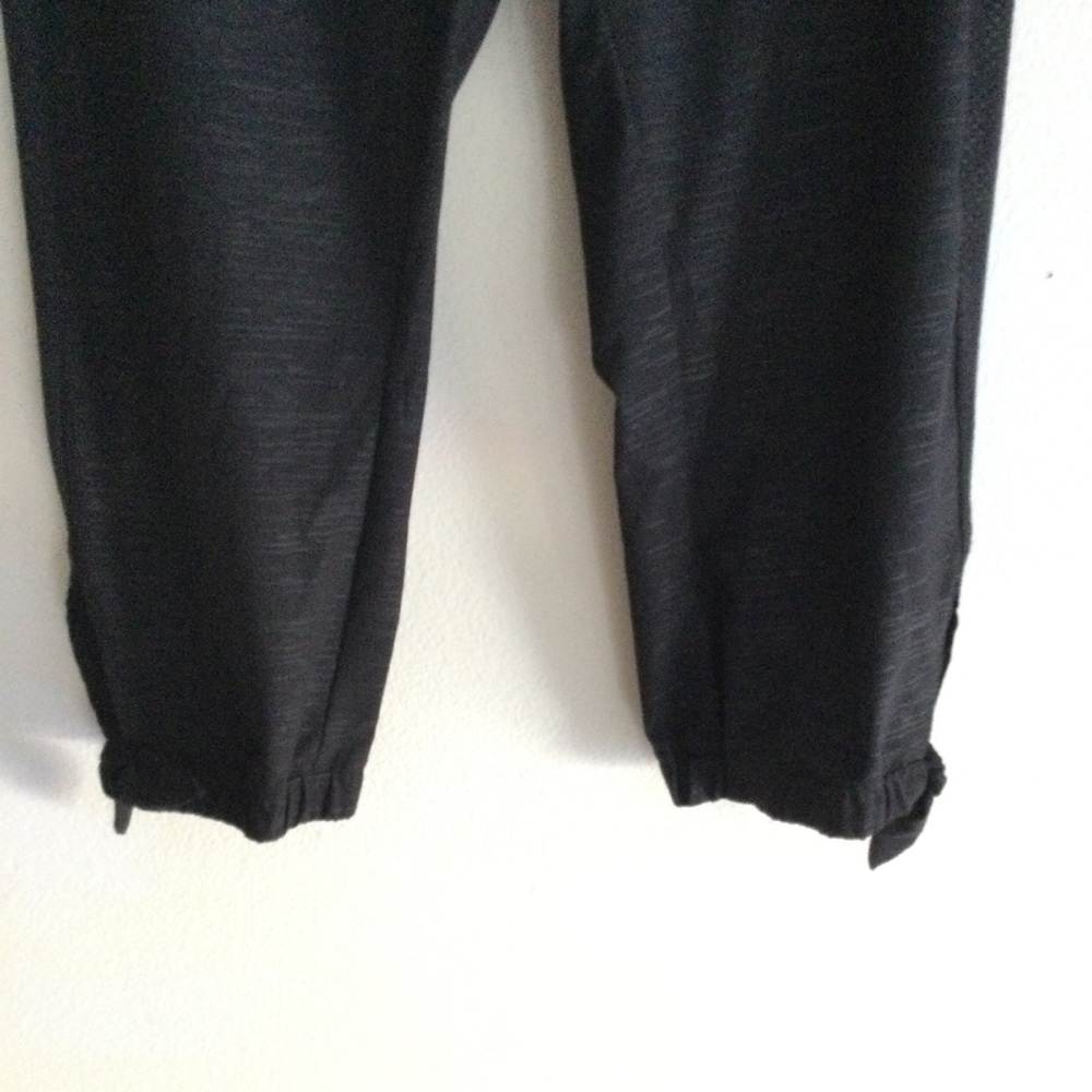 LORNA JANE Balance Active Tie 3/4 Crop Pant Black Sz Large - Picture 6 of 15